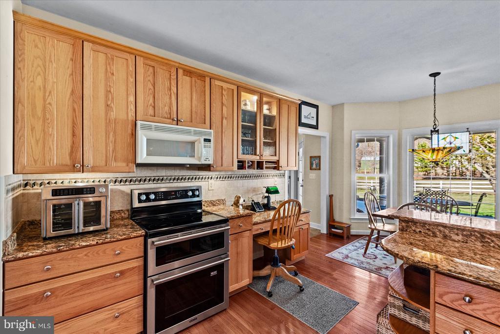 8032 MEADOWLAND DR, LOCUST GROVE, Virginia 22508, 4 Bedrooms Bedrooms, ,4 BathroomsBathrooms,Residential,8032 MEADOWLAND DR,VAOR2013448 MLS # VAOR2013448