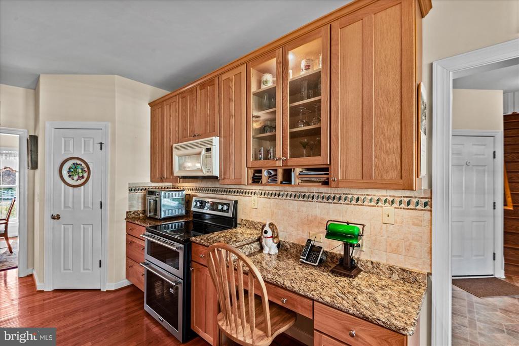 8032 MEADOWLAND DR, LOCUST GROVE, Virginia 22508, 4 Bedrooms Bedrooms, ,4 BathroomsBathrooms,Residential,8032 MEADOWLAND DR,VAOR2013448 MLS # VAOR2013448