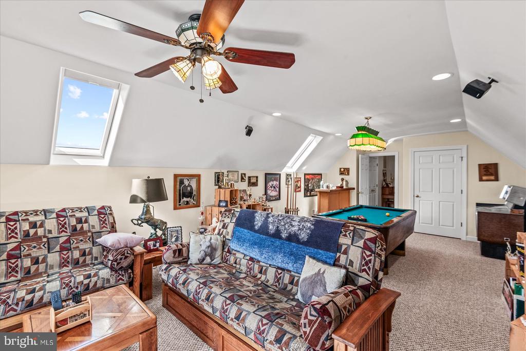 8032 MEADOWLAND DR, LOCUST GROVE, Virginia 22508, 4 Bedrooms Bedrooms, ,4 BathroomsBathrooms,Residential,8032 MEADOWLAND DR,VAOR2013448 MLS # VAOR2013448