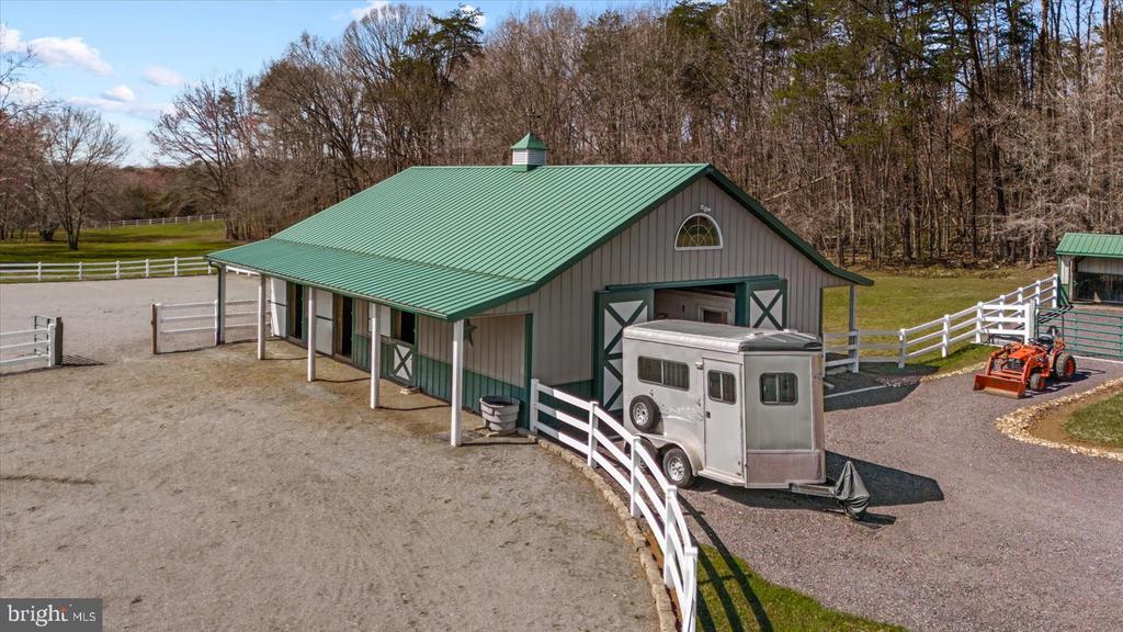 8032 MEADOWLAND DR, LOCUST GROVE, Virginia 22508, 4 Bedrooms Bedrooms, ,4 BathroomsBathrooms,Residential,8032 MEADOWLAND DR,VAOR2013448 MLS # VAOR2013448