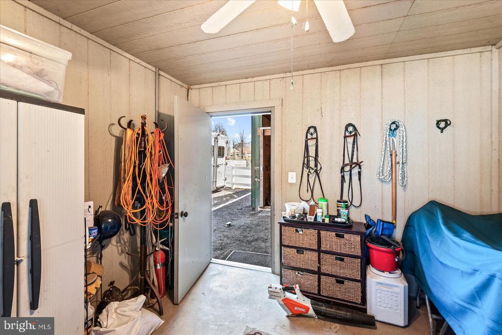 8032 MEADOWLAND DR, LOCUST GROVE, Virginia 22508, 4 Bedrooms Bedrooms, ,4 BathroomsBathrooms,Residential,8032 MEADOWLAND DR,VAOR2013448 MLS # VAOR2013448