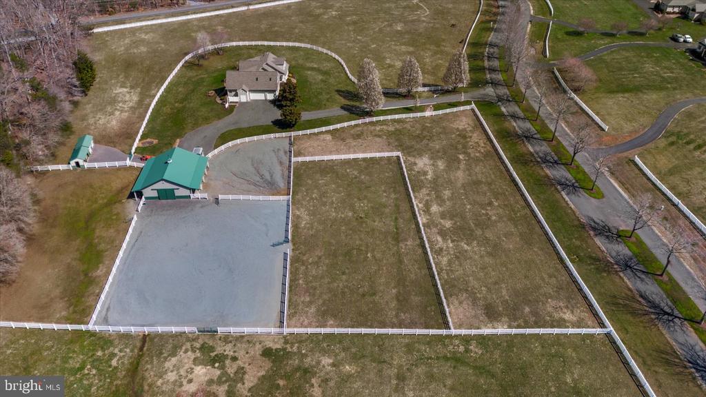 8032 MEADOWLAND DR, LOCUST GROVE, Virginia 22508, 4 Bedrooms Bedrooms, ,4 BathroomsBathrooms,Residential,8032 MEADOWLAND DR,VAOR2013448 MLS # VAOR2013448