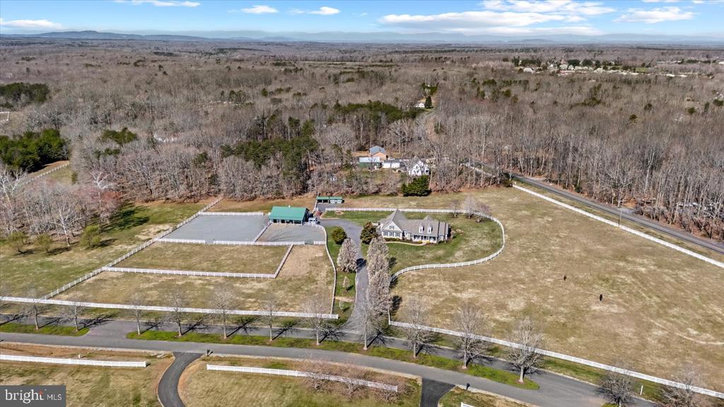 8032 MEADOWLAND DR, LOCUST GROVE, Virginia 22508, 4 Bedrooms Bedrooms, ,4 BathroomsBathrooms,Residential,8032 MEADOWLAND DR,VAOR2013448 MLS # VAOR2013448