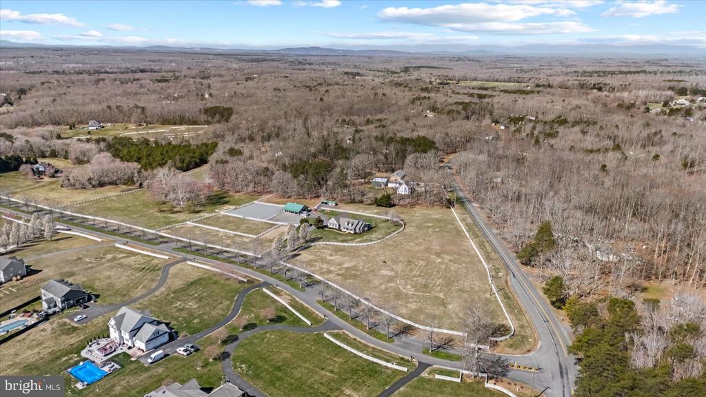 8032 MEADOWLAND DR, LOCUST GROVE, Virginia 22508, 4 Bedrooms Bedrooms, ,4 BathroomsBathrooms,Residential,8032 MEADOWLAND DR,VAOR2013448 MLS # VAOR2013448