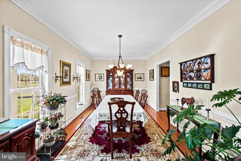 8032 MEADOWLAND DR, LOCUST GROVE, Virginia 22508, 4 Bedrooms Bedrooms, ,4 BathroomsBathrooms,Residential,8032 MEADOWLAND DR,VAOR2013448 MLS # VAOR2013448