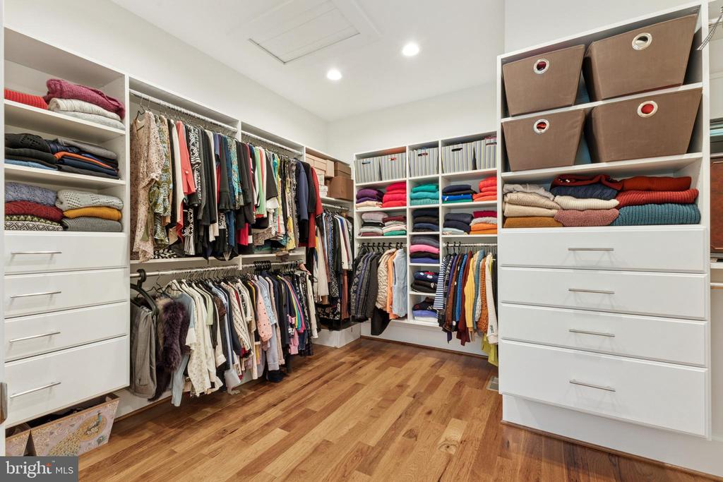 11201 KNOLLS END, SPOTSYLVANIA, Virginia 22551, 5 Bedrooms Bedrooms, ,4 BathroomsBathrooms,Residential,11201 KNOLLS END,VASP2040132 MLS # VASP2040132