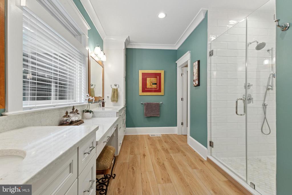 11201 KNOLLS END, SPOTSYLVANIA, Virginia 22551, 5 Bedrooms Bedrooms, ,4 BathroomsBathrooms,Residential,11201 KNOLLS END,VASP2040132 MLS # VASP2040132