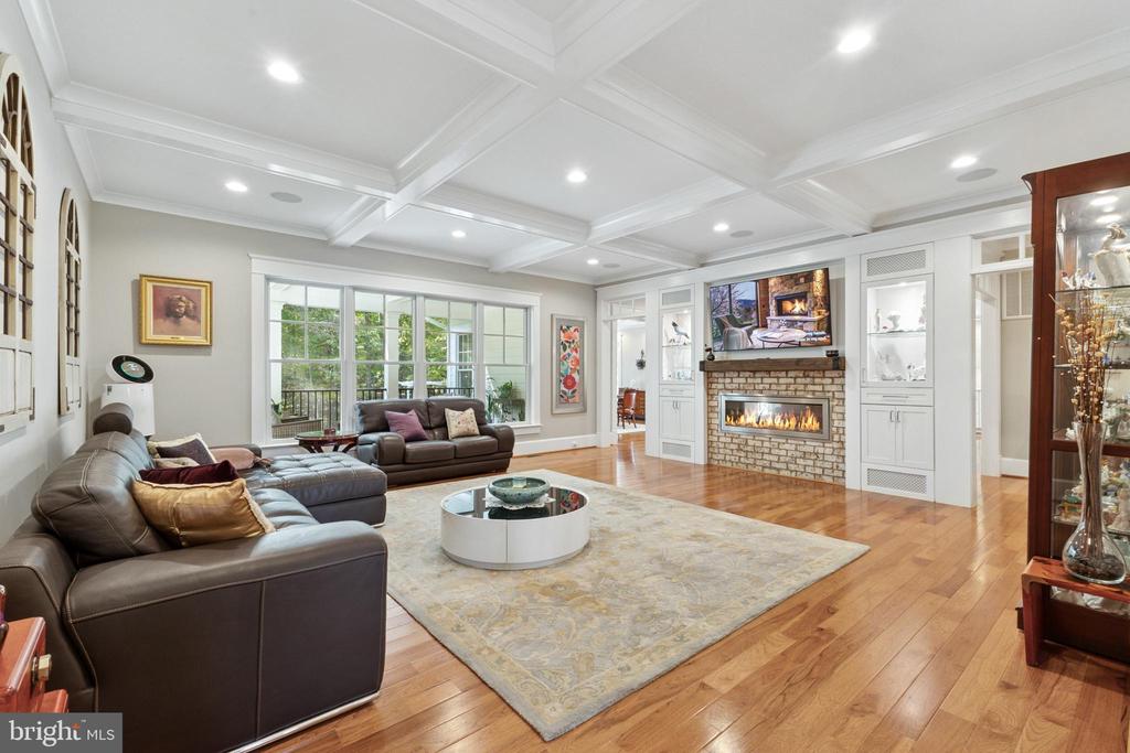 11201 KNOLLS END, SPOTSYLVANIA, Virginia 22551, 5 Bedrooms Bedrooms, ,4 BathroomsBathrooms,Residential,11201 KNOLLS END,VASP2040132 MLS # VASP2040132