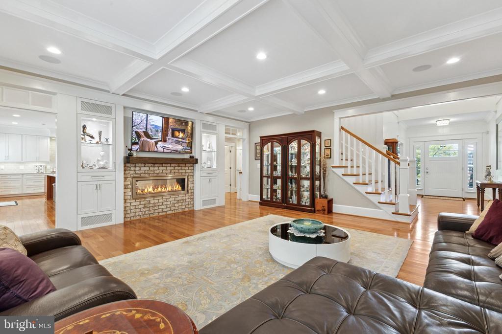 11201 KNOLLS END, SPOTSYLVANIA, Virginia 22551, 5 Bedrooms Bedrooms, ,4 BathroomsBathrooms,Residential,11201 KNOLLS END,VASP2040132 MLS # VASP2040132