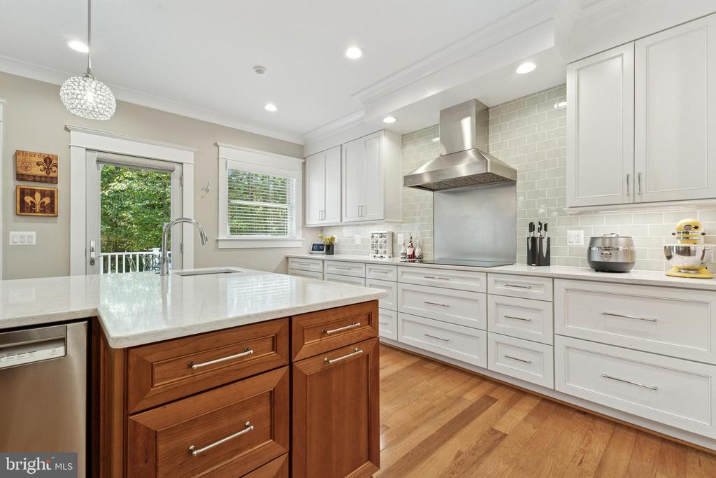 11201 KNOLLS END, SPOTSYLVANIA, Virginia 22551, 5 Bedrooms Bedrooms, ,4 BathroomsBathrooms,Residential,11201 KNOLLS END,VASP2040132 MLS # VASP2040132