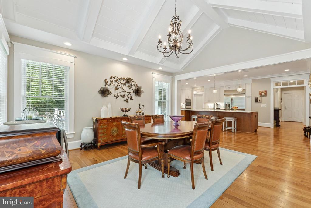 11201 KNOLLS END, SPOTSYLVANIA, Virginia 22551, 5 Bedrooms Bedrooms, ,4 BathroomsBathrooms,Residential,11201 KNOLLS END,VASP2040132 MLS # VASP2040132