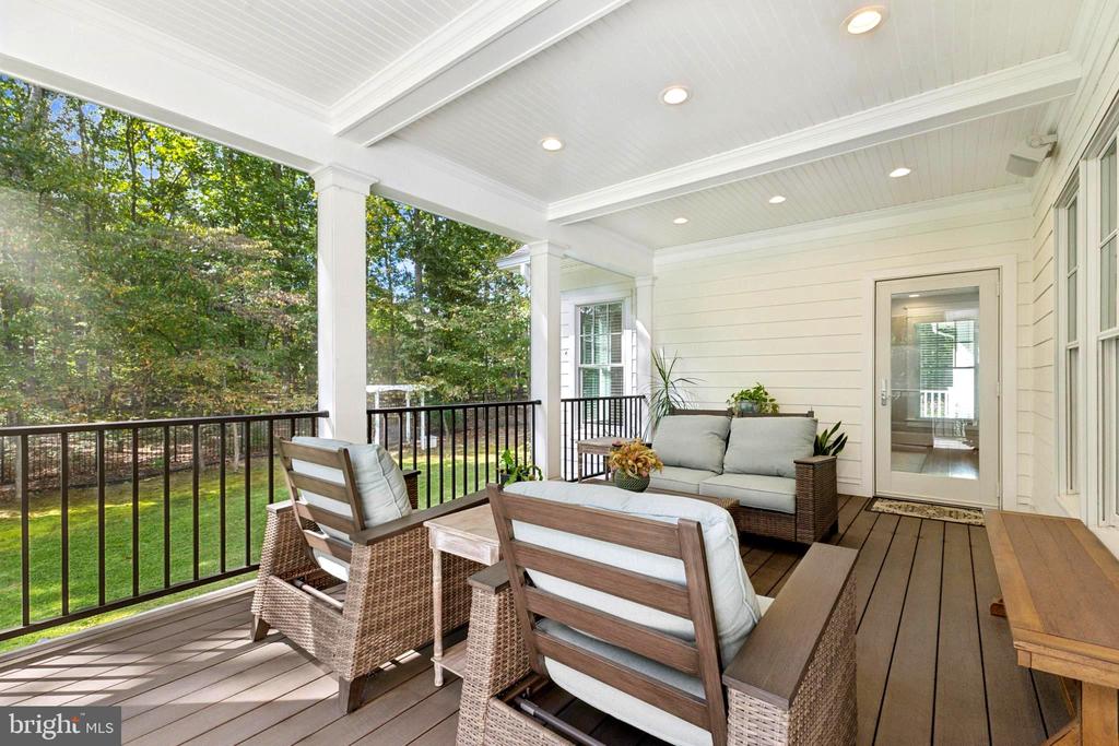 11201 KNOLLS END, SPOTSYLVANIA, Virginia 22551, 5 Bedrooms Bedrooms, ,4 BathroomsBathrooms,Residential,11201 KNOLLS END,VASP2040132 MLS # VASP2040132