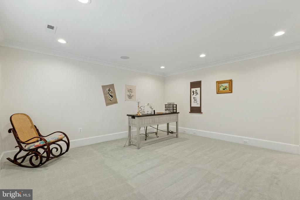 11201 KNOLLS END, SPOTSYLVANIA, Virginia 22551, 5 Bedrooms Bedrooms, ,4 BathroomsBathrooms,Residential,11201 KNOLLS END,VASP2040132 MLS # VASP2040132