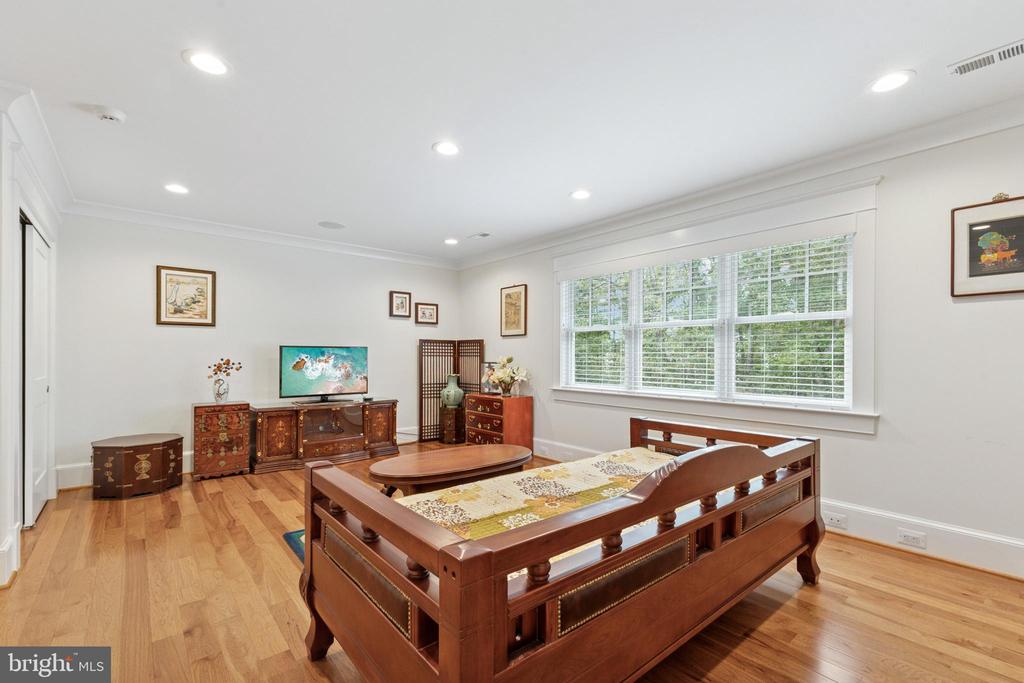 11201 KNOLLS END, SPOTSYLVANIA, Virginia 22551, 5 Bedrooms Bedrooms, ,4 BathroomsBathrooms,Residential,11201 KNOLLS END,VASP2040132 MLS # VASP2040132