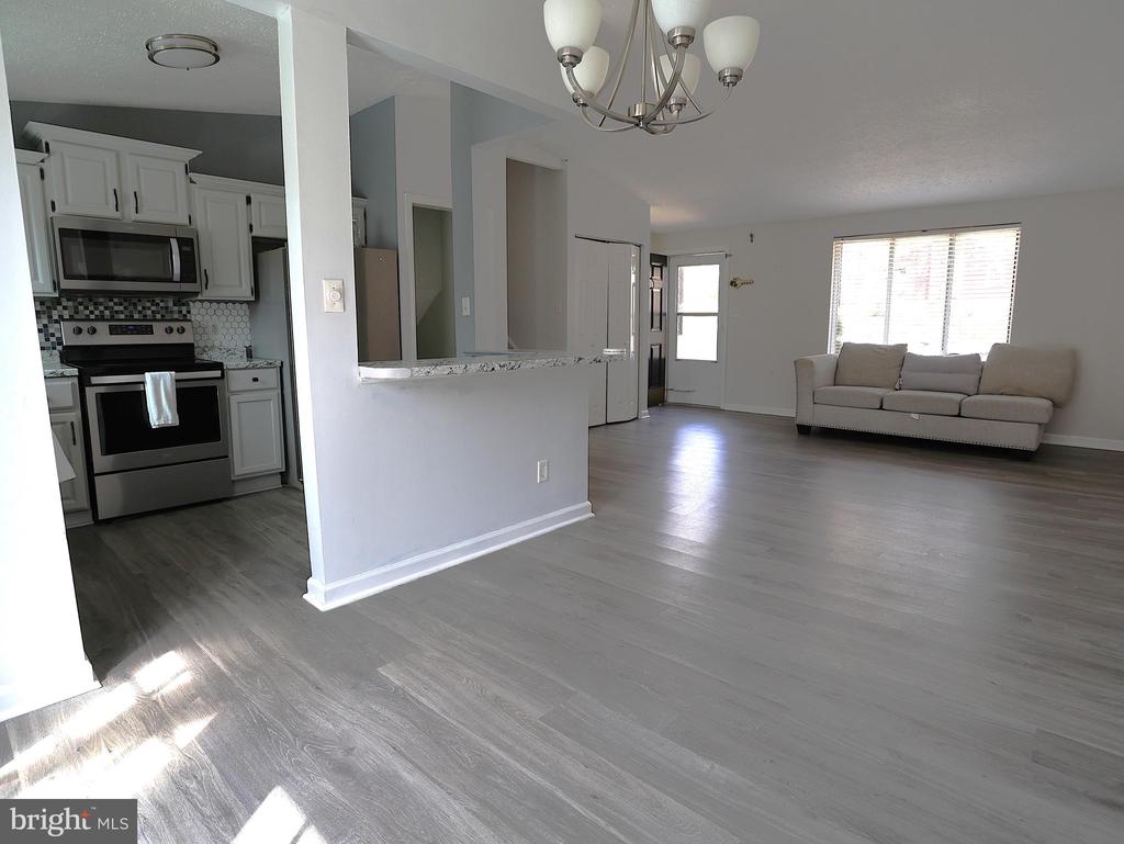 6714 PLANTATION FOREST DR, SPOTSYLVANIA, Virginia 22553, 3 Bedrooms Bedrooms, ,2 BathroomsBathrooms,Residential,6714 PLANTATION FOREST DR,VASP2040088 MLS # VASP2040088