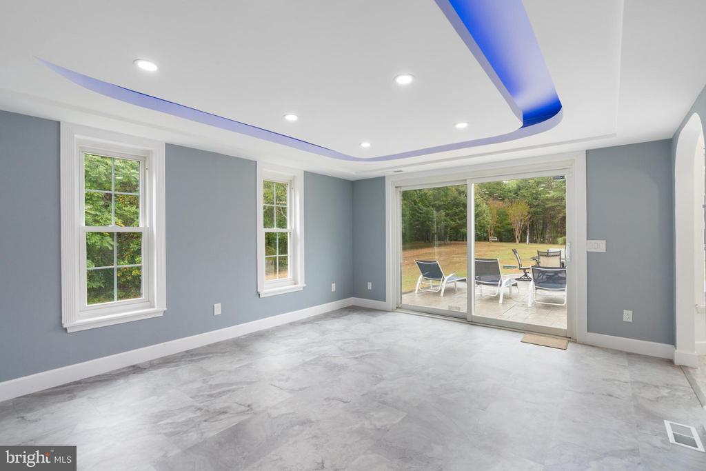 19 TWIN SPRINGS DR, FREDERICKSBURG, Virginia 22407, 5 Bedrooms Bedrooms, ,4 BathroomsBathrooms,Residential,19 TWIN SPRINGS DR,VASP2040192 MLS # VASP2040192