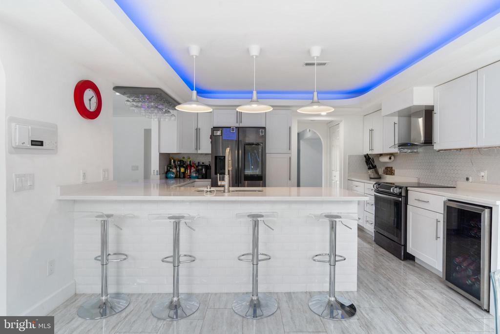 19 TWIN SPRINGS DR, FREDERICKSBURG, Virginia 22407, 5 Bedrooms Bedrooms, ,4 BathroomsBathrooms,Residential,19 TWIN SPRINGS DR,VASP2040192 MLS # VASP2040192