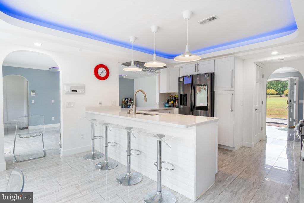 19 TWIN SPRINGS DR, FREDERICKSBURG, Virginia 22407, 5 Bedrooms Bedrooms, ,4 BathroomsBathrooms,Residential,19 TWIN SPRINGS DR,VASP2040192 MLS # VASP2040192