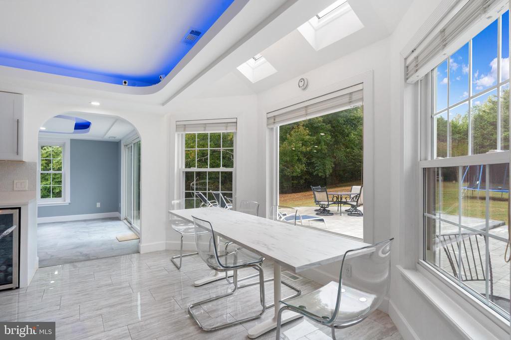 19 TWIN SPRINGS DR, FREDERICKSBURG, Virginia 22407, 5 Bedrooms Bedrooms, ,4 BathroomsBathrooms,Residential,19 TWIN SPRINGS DR,VASP2040192 MLS # VASP2040192