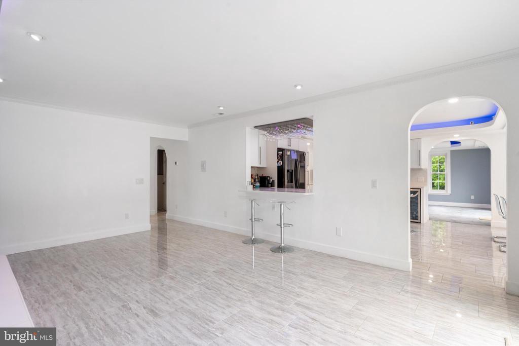 19 TWIN SPRINGS DR, FREDERICKSBURG, Virginia 22407, 5 Bedrooms Bedrooms, ,4 BathroomsBathrooms,Residential,19 TWIN SPRINGS DR,VASP2040192 MLS # VASP2040192