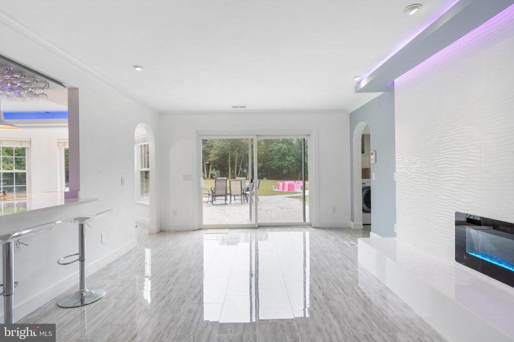 19 TWIN SPRINGS DR, FREDERICKSBURG, Virginia 22407, 5 Bedrooms Bedrooms, ,4 BathroomsBathrooms,Residential,19 TWIN SPRINGS DR,VASP2040192 MLS # VASP2040192