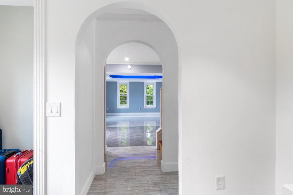 19 TWIN SPRINGS DR, FREDERICKSBURG, Virginia 22407, 5 Bedrooms Bedrooms, ,4 BathroomsBathrooms,Residential,19 TWIN SPRINGS DR,VASP2040192 MLS # VASP2040192