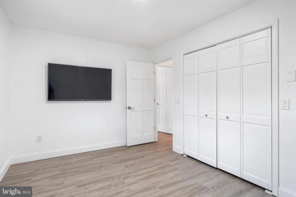 19 TWIN SPRINGS DR, FREDERICKSBURG, Virginia 22407, 5 Bedrooms Bedrooms, ,4 BathroomsBathrooms,Residential,19 TWIN SPRINGS DR,VASP2040192 MLS # VASP2040192