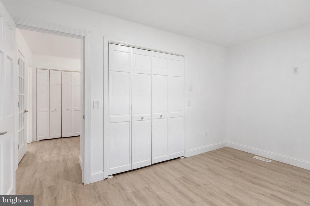 19 TWIN SPRINGS DR, FREDERICKSBURG, Virginia 22407, 5 Bedrooms Bedrooms, ,4 BathroomsBathrooms,Residential,19 TWIN SPRINGS DR,VASP2040192 MLS # VASP2040192