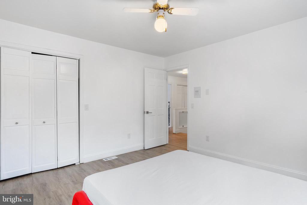 19 TWIN SPRINGS DR, FREDERICKSBURG, Virginia 22407, 5 Bedrooms Bedrooms, ,4 BathroomsBathrooms,Residential,19 TWIN SPRINGS DR,VASP2040192 MLS # VASP2040192