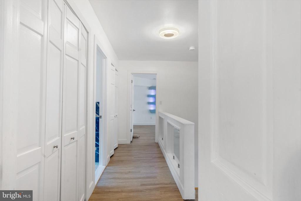 19 TWIN SPRINGS DR, FREDERICKSBURG, Virginia 22407, 5 Bedrooms Bedrooms, ,4 BathroomsBathrooms,Residential,19 TWIN SPRINGS DR,VASP2040192 MLS # VASP2040192