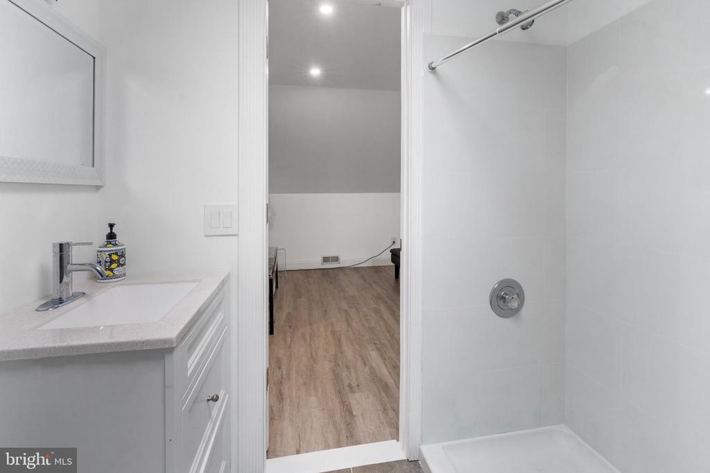 19 TWIN SPRINGS DR, FREDERICKSBURG, Virginia 22407, 5 Bedrooms Bedrooms, ,4 BathroomsBathrooms,Residential,19 TWIN SPRINGS DR,VASP2040192 MLS # VASP2040192