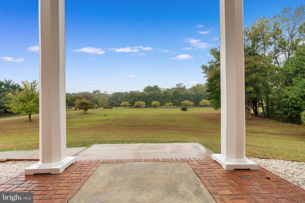 19 TWIN SPRINGS DR, FREDERICKSBURG, Virginia 22407, 5 Bedrooms Bedrooms, ,4 BathroomsBathrooms,Residential,19 TWIN SPRINGS DR,VASP2040192 MLS # VASP2040192