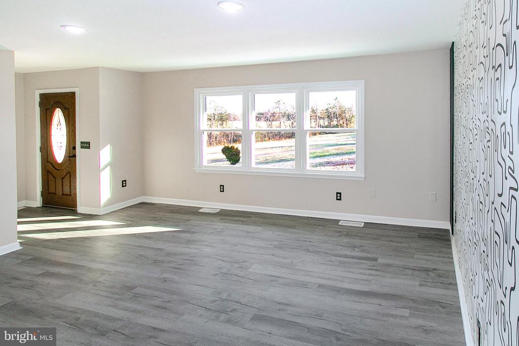 6437 JEFFERSONTON RD, JEFFERSONTON, Virginia 22724, 4 Bedrooms Bedrooms, ,3 BathroomsBathrooms,Residential,6437 JEFFERSONTON RD,VACU2012976 MLS # VACU2012976