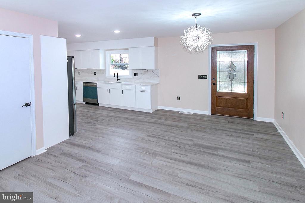 6437 JEFFERSONTON RD, JEFFERSONTON, Virginia 22724, 4 Bedrooms Bedrooms, ,3 BathroomsBathrooms,Residential,6437 JEFFERSONTON RD,VACU2012976 MLS # VACU2012976