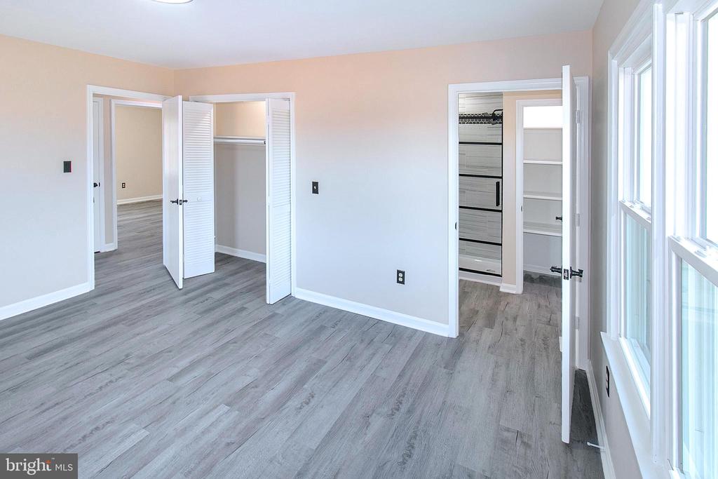 6437 JEFFERSONTON RD, JEFFERSONTON, Virginia 22724, 4 Bedrooms Bedrooms, ,3 BathroomsBathrooms,Residential,6437 JEFFERSONTON RD,VACU2012976 MLS # VACU2012976