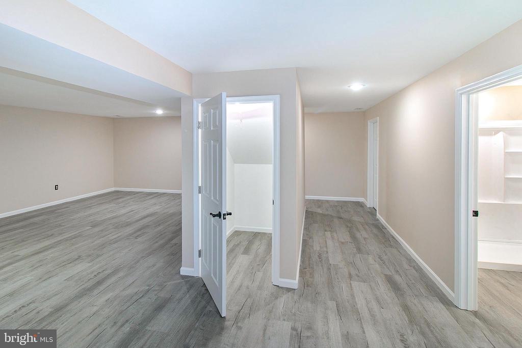 6437 JEFFERSONTON RD, JEFFERSONTON, Virginia 22724, 4 Bedrooms Bedrooms, ,3 BathroomsBathrooms,Residential,6437 JEFFERSONTON RD,VACU2012976 MLS # VACU2012976