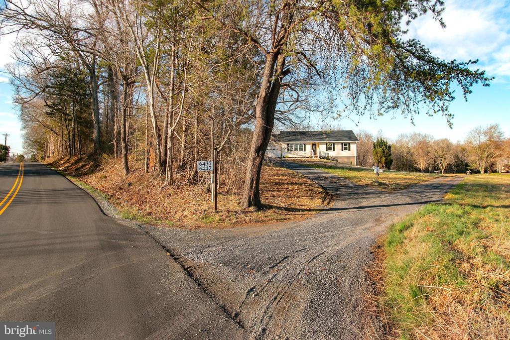 6437 JEFFERSONTON RD, JEFFERSONTON, Virginia 22724, 4 Bedrooms Bedrooms, ,3 BathroomsBathrooms,Residential,6437 JEFFERSONTON RD,VACU2012976 MLS # VACU2012976