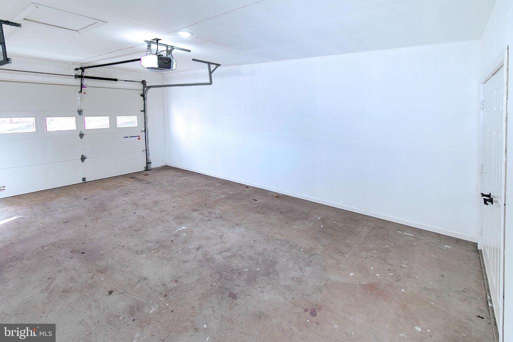 6437 JEFFERSONTON RD, JEFFERSONTON, Virginia 22724, 4 Bedrooms Bedrooms, ,3 BathroomsBathrooms,Residential,6437 JEFFERSONTON RD,VACU2012976 MLS # VACU2012976