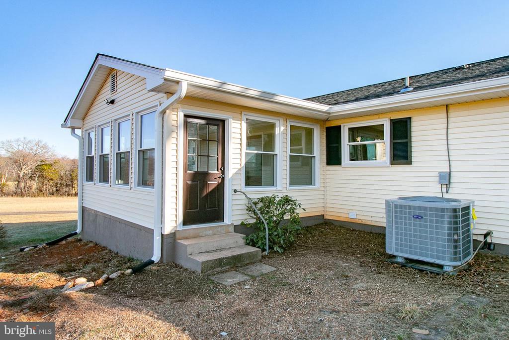 6437 JEFFERSONTON RD, JEFFERSONTON, Virginia 22724, 4 Bedrooms Bedrooms, ,3 BathroomsBathrooms,Residential,6437 JEFFERSONTON RD,VACU2012976 MLS # VACU2012976