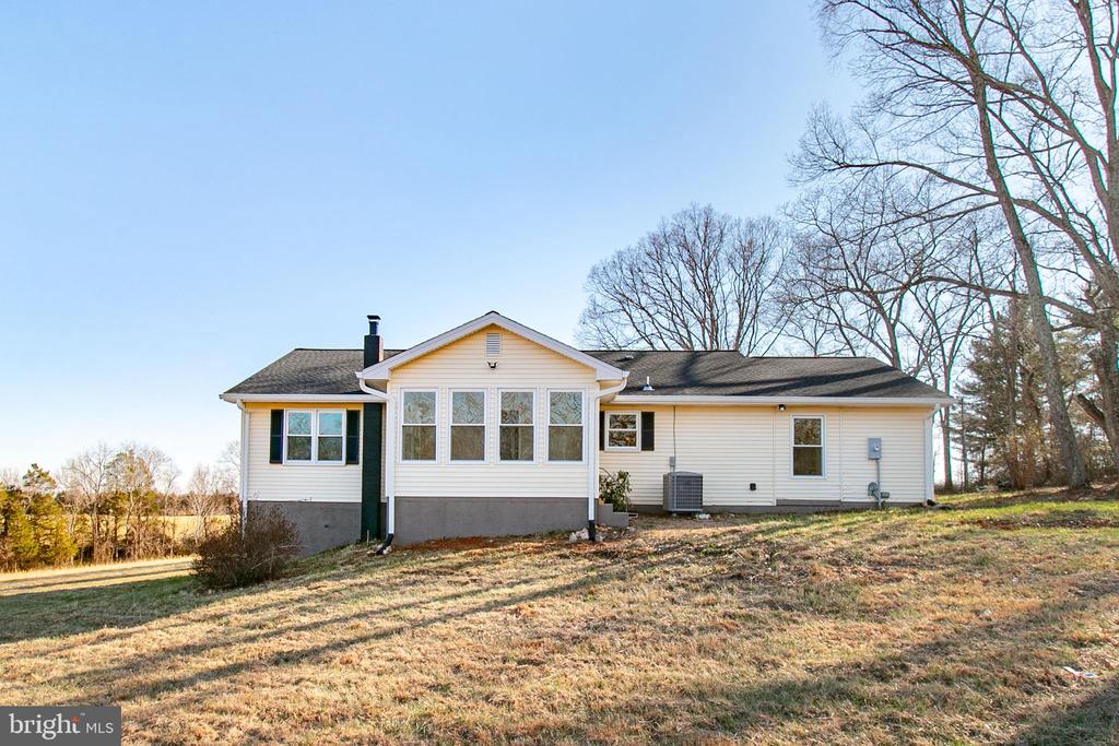 6437 JEFFERSONTON RD, JEFFERSONTON, Virginia 22724, 4 Bedrooms Bedrooms, ,3 BathroomsBathrooms,Residential,6437 JEFFERSONTON RD,VACU2012976 MLS # VACU2012976
