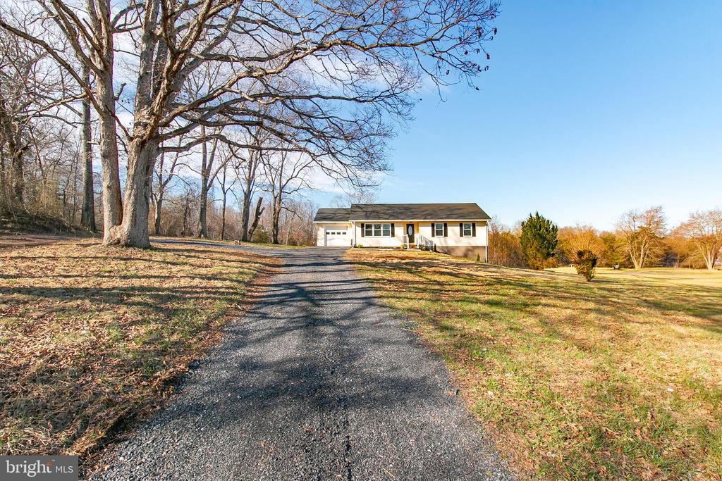 6437 JEFFERSONTON RD, JEFFERSONTON, Virginia 22724, 4 Bedrooms Bedrooms, ,3 BathroomsBathrooms,Residential,6437 JEFFERSONTON RD,VACU2012976 MLS # VACU2012976