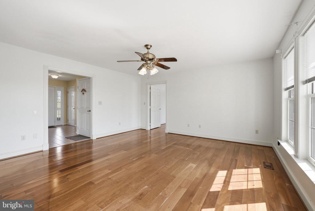 13403 LOST WALNUT LN, CULPEPER, Virginia 22701, 3 Bedrooms Bedrooms, ,3 BathroomsBathrooms,Residential,13403 LOST WALNUT LN,VACU2013006 MLS # VACU2013006