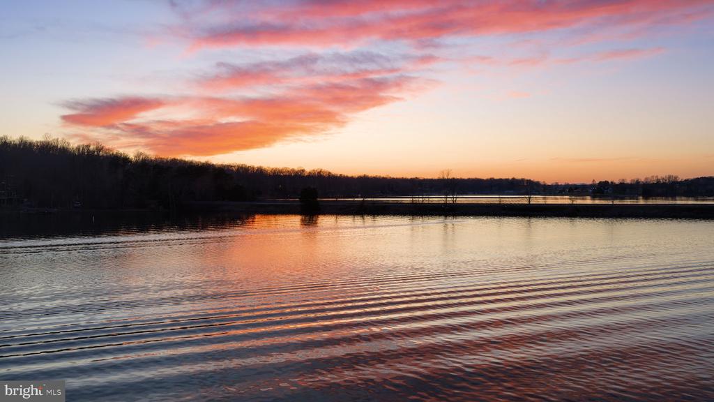 6109 LAKE FRONT WAY, SPOTSYLVANIA, Virginia 22551, 5 Bedrooms Bedrooms, ,6 BathroomsBathrooms,Residential,6109 LAKE FRONT WAY,VASP2039924 MLS # VASP2039924