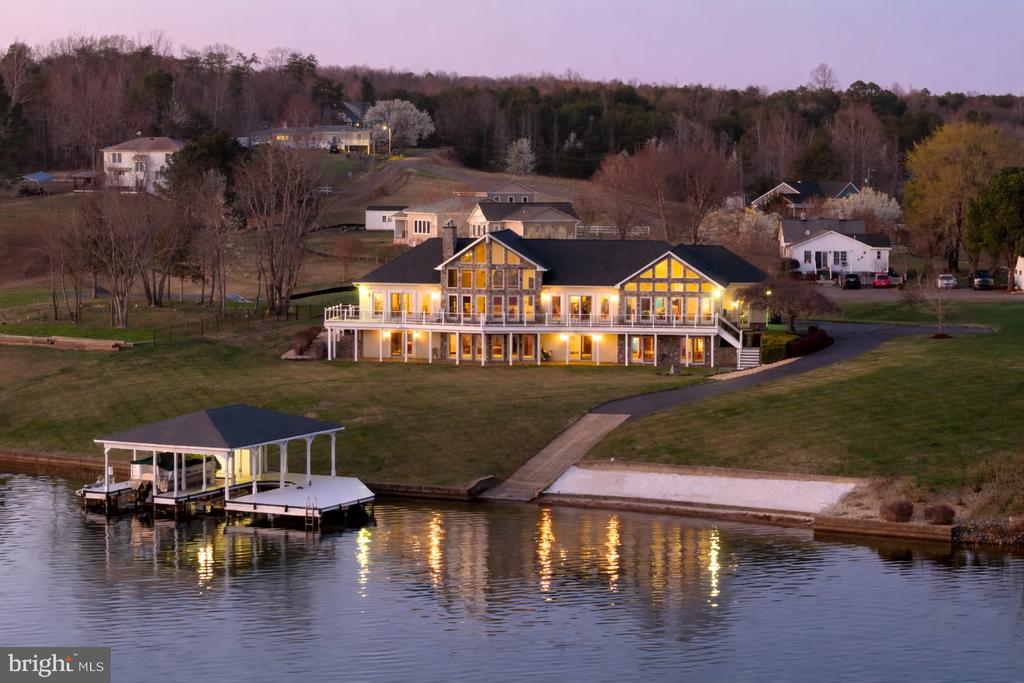 6109 LAKE FRONT WAY, SPOTSYLVANIA, Virginia 22551, 5 Bedrooms Bedrooms, ,6 BathroomsBathrooms,Residential,6109 LAKE FRONT WAY,VASP2039924 MLS # VASP2039924