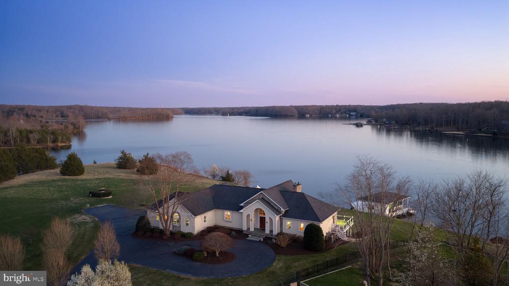 6109 LAKE FRONT WAY, SPOTSYLVANIA, Virginia 22551, 5 Bedrooms Bedrooms, ,6 BathroomsBathrooms,Residential,6109 LAKE FRONT WAY,VASP2039924 MLS # VASP2039924