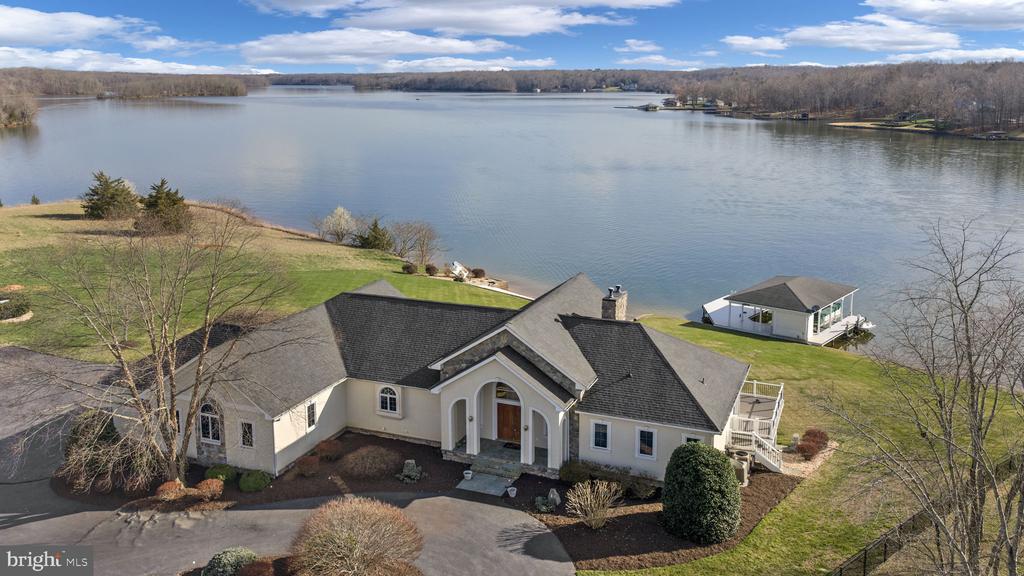 6109 LAKE FRONT WAY, SPOTSYLVANIA, Virginia 22551, 5 Bedrooms Bedrooms, ,6 BathroomsBathrooms,Residential,6109 LAKE FRONT WAY,VASP2039924 MLS # VASP2039924