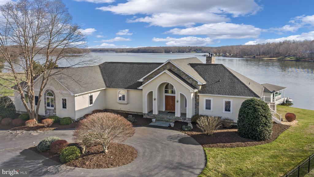 6109 LAKE FRONT WAY, SPOTSYLVANIA, Virginia 22551, 5 Bedrooms Bedrooms, ,6 BathroomsBathrooms,Residential,6109 LAKE FRONT WAY,VASP2039924 MLS # VASP2039924