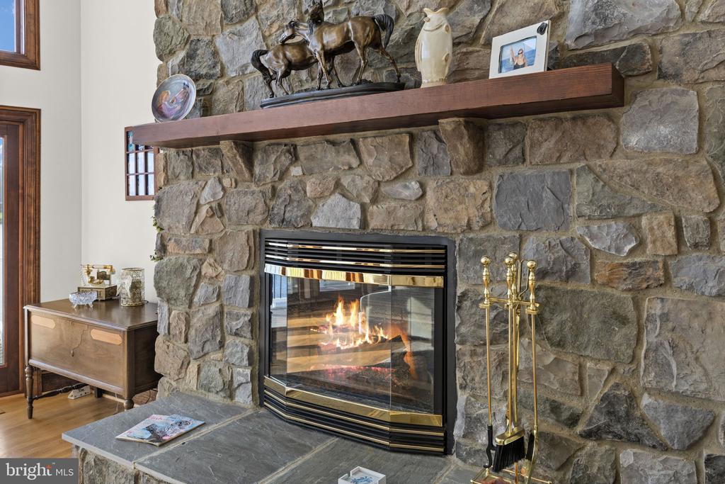 6109 LAKE FRONT WAY, SPOTSYLVANIA, Virginia 22551, 5 Bedrooms Bedrooms, ,6 BathroomsBathrooms,Residential,6109 LAKE FRONT WAY,VASP2039924 MLS # VASP2039924