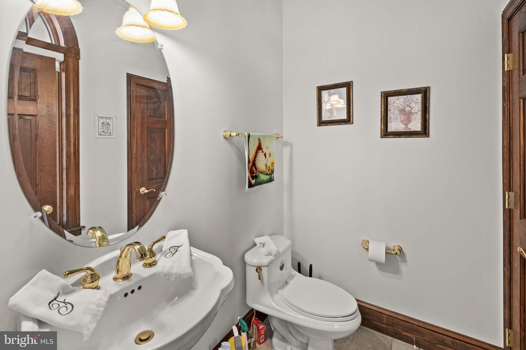 6109 LAKE FRONT WAY, SPOTSYLVANIA, Virginia 22551, 5 Bedrooms Bedrooms, ,6 BathroomsBathrooms,Residential,6109 LAKE FRONT WAY,VASP2039924 MLS # VASP2039924