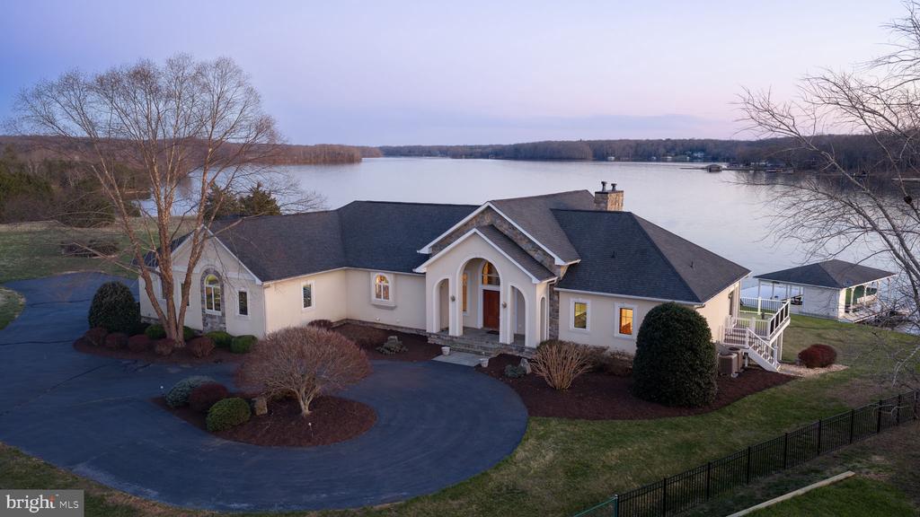 6109 LAKE FRONT WAY, SPOTSYLVANIA, Virginia 22551, 5 Bedrooms Bedrooms, ,6 BathroomsBathrooms,Residential,6109 LAKE FRONT WAY,VASP2039924 MLS # VASP2039924